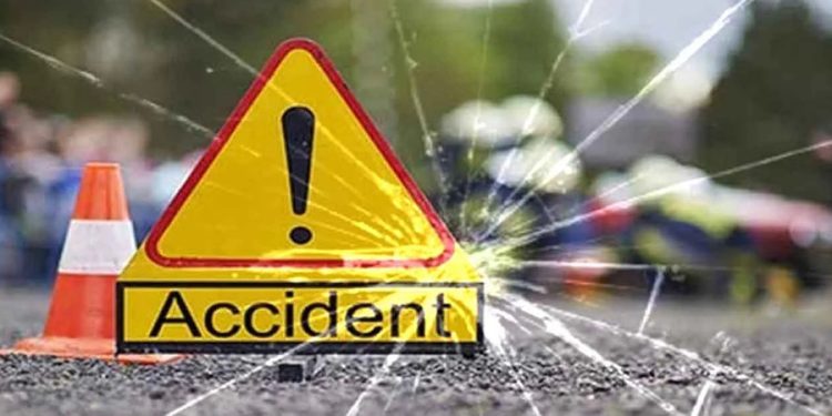 देशभर में अलग–अलग सड़क हादसा में कई लोगन के मौत