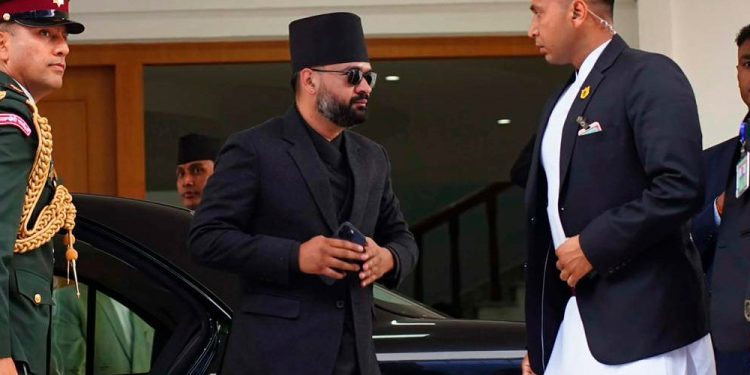प्रधानमंत्री बालेन शाह सिंहदरबार में, मंत्री लोग के साथ चर्चा में