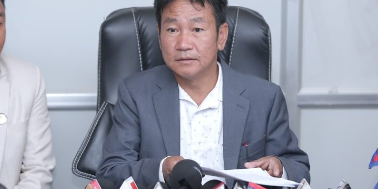 संविधान संशोधन के बारे में हर्क साम्पाङ ९ बुँदे सुझाव आगे रखले बाड़ें।