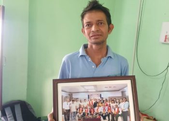 बाबू से मिलल किडनी केहू ना बचा पवलस—कोविड ले लिहल, नारायण के जिनगी खतरा में