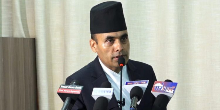 “५ किलो ले किताब बुक पोस्ट से भेजल जा सकेला, सेवा बंद ना भइल बा।”