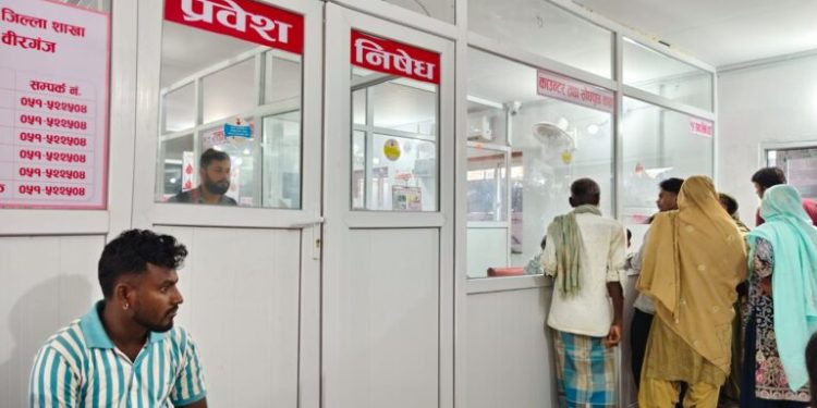 वीरगञ्ज में खून के कमी से मरीज प्रभावित, रक्तदान करे वाला संघ-संस्था निष्क्रिय रहल