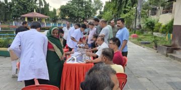 लायन्स क्लब गेटवे के स्वास्थ्य शिविर में ११५ जने के रक्तचाप आ मधुमेह के जाँच कइल गइल