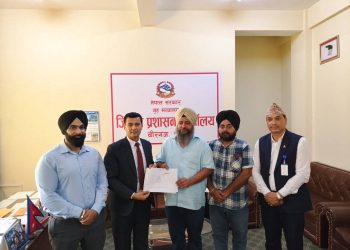 गुरुद्वारा गुरुनानक सत्संग समिति के ओर से बाढ़ पीड़ितन खातिर २ लाख ५१ हजार सहयोग